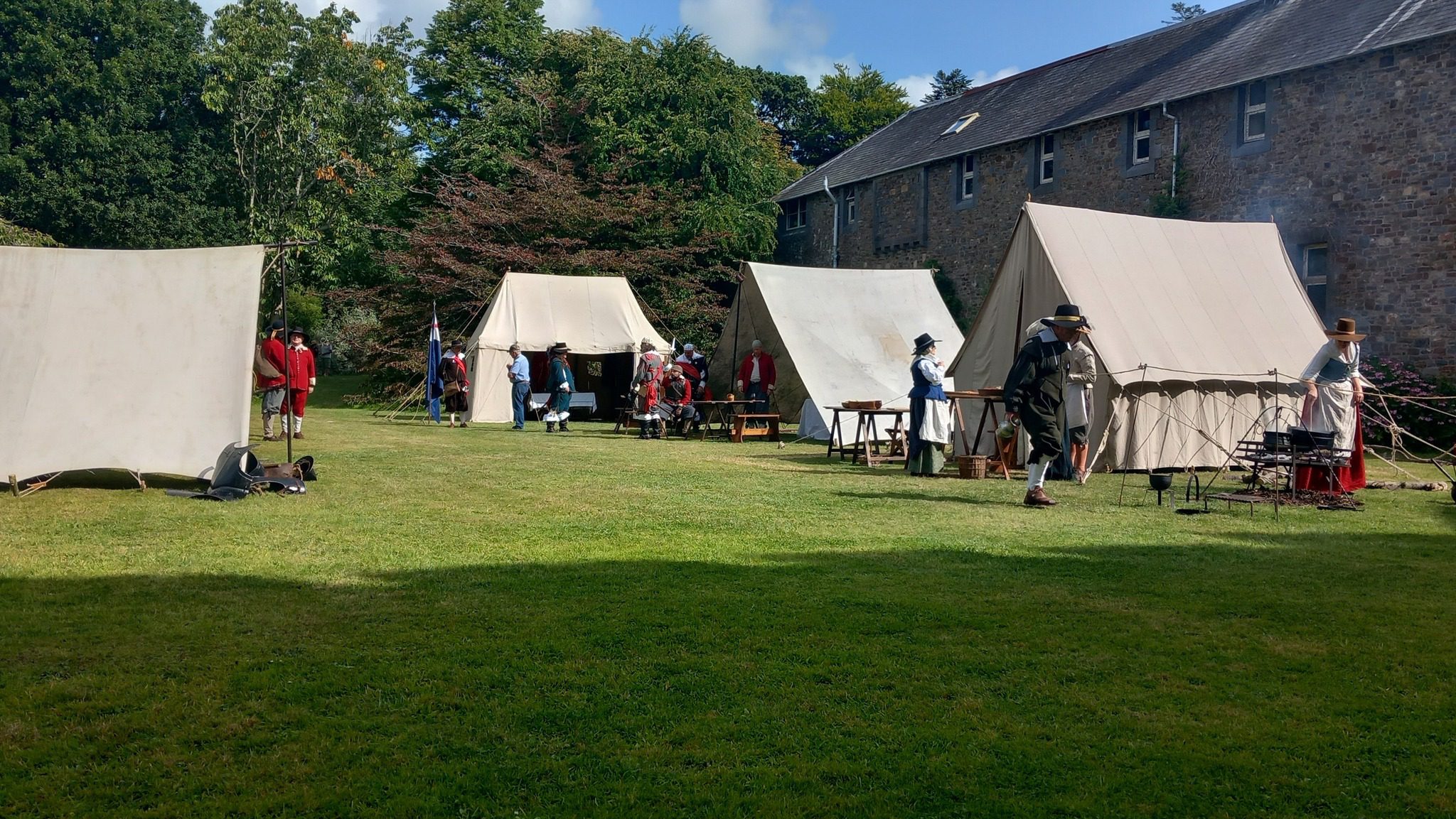 Featured image for “Civil War Re-enactment Brings History To Life”